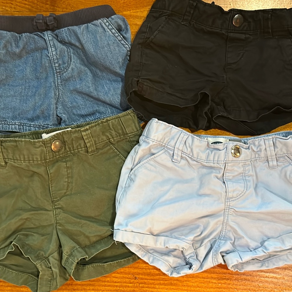 Girls Size 3T shorts. 3-old navy 1-children’s place.